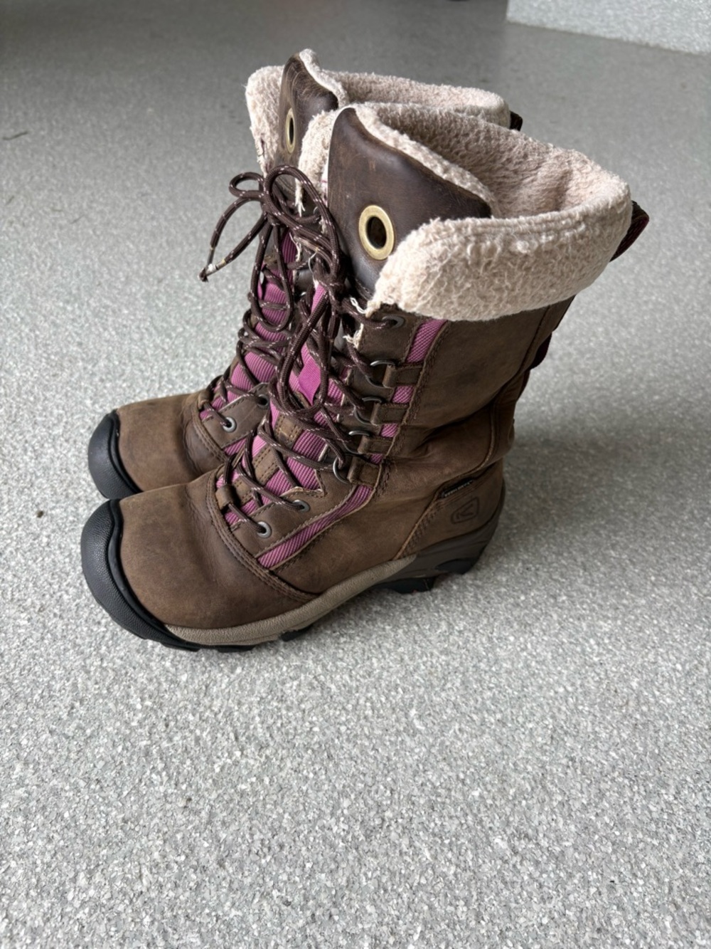 KEEN Hoodoo waterproof insulated boots